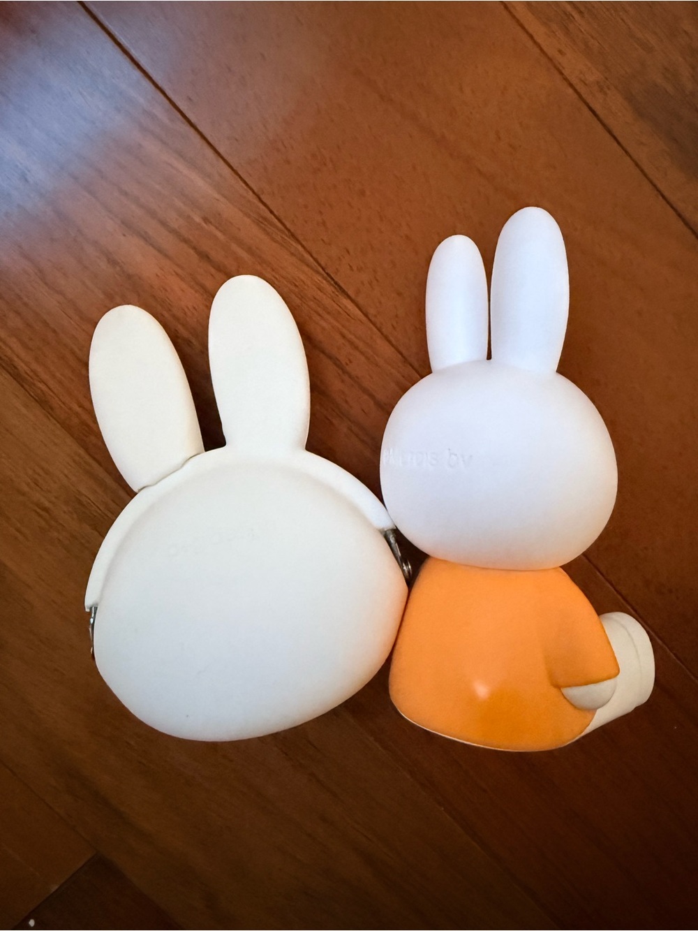 NEW Urban Outfitters Miffy Coin Purse and Cell Phone Stand - Picture 2 of 4